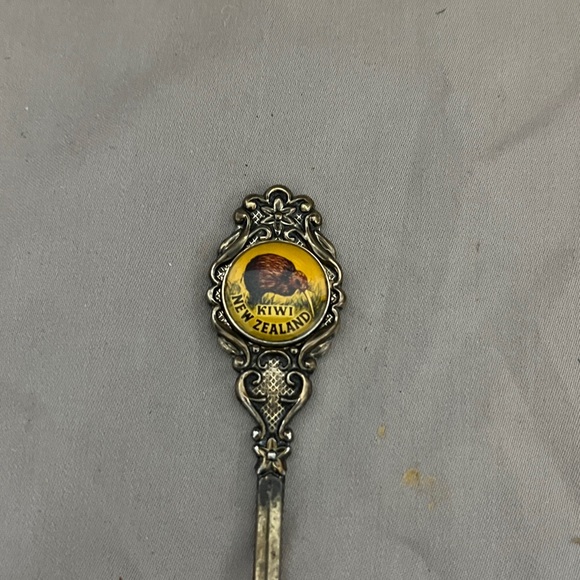 Set of 3 Cameo Silver Plated Souvenir Collector Spoons - Picture 7 of 12